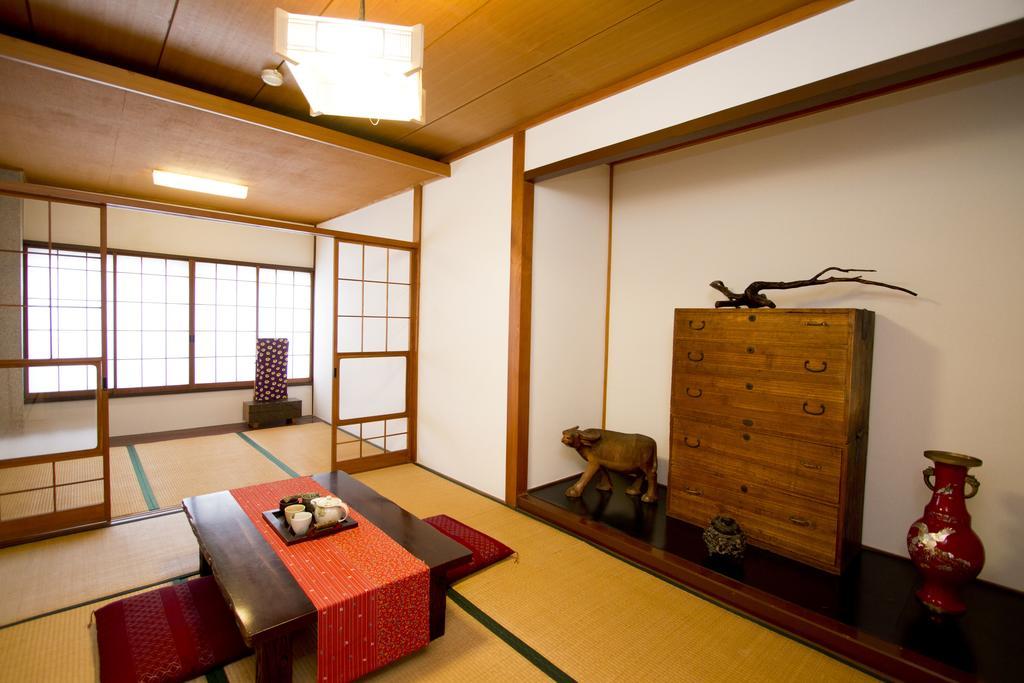Guesthouse Fujinokura Kawaguchiko Ekimaeten Fujikawaguchiko Exterior photo
