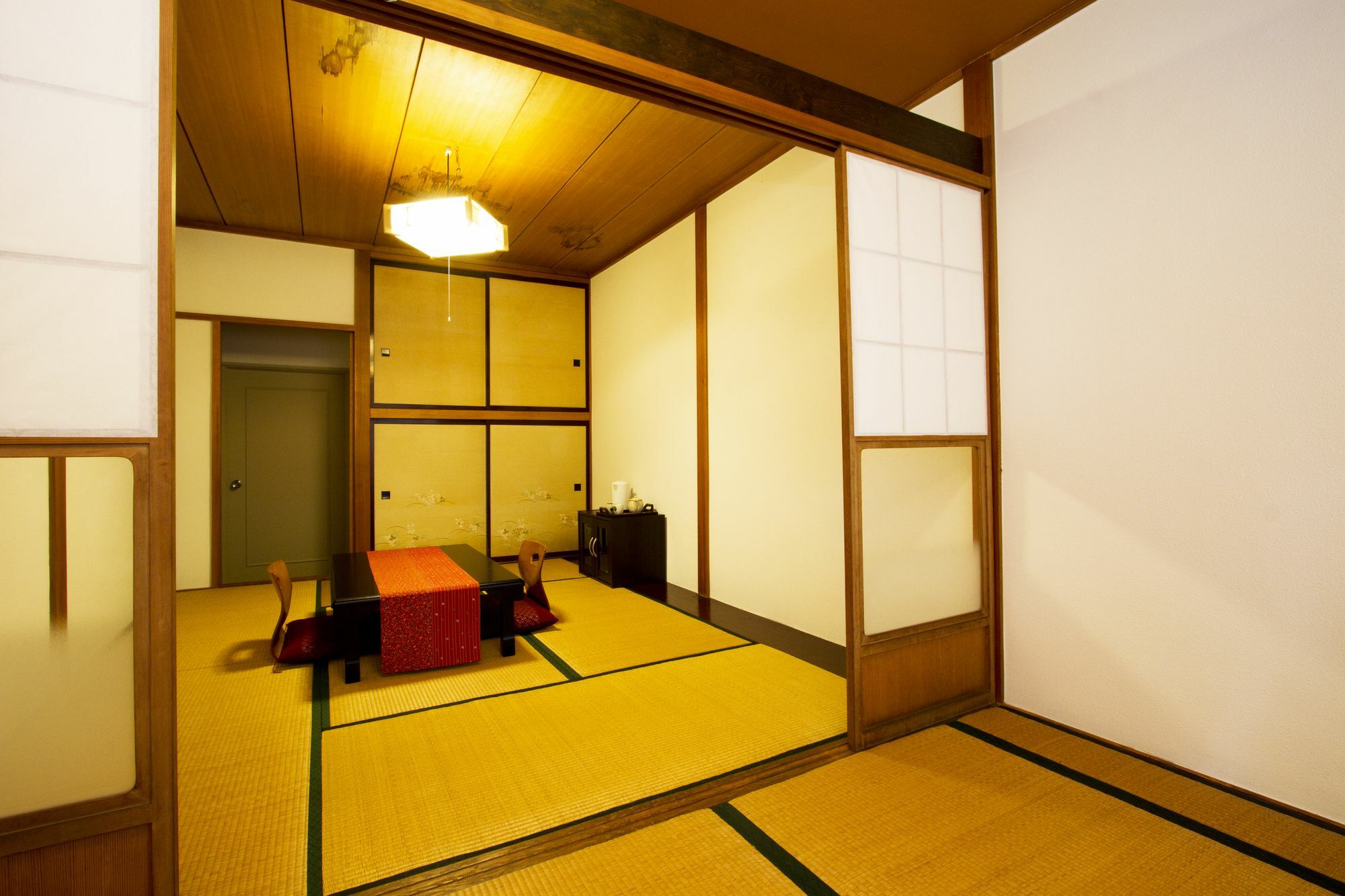 Guesthouse Fujinokura Kawaguchiko Ekimaeten Fujikawaguchiko Exterior photo